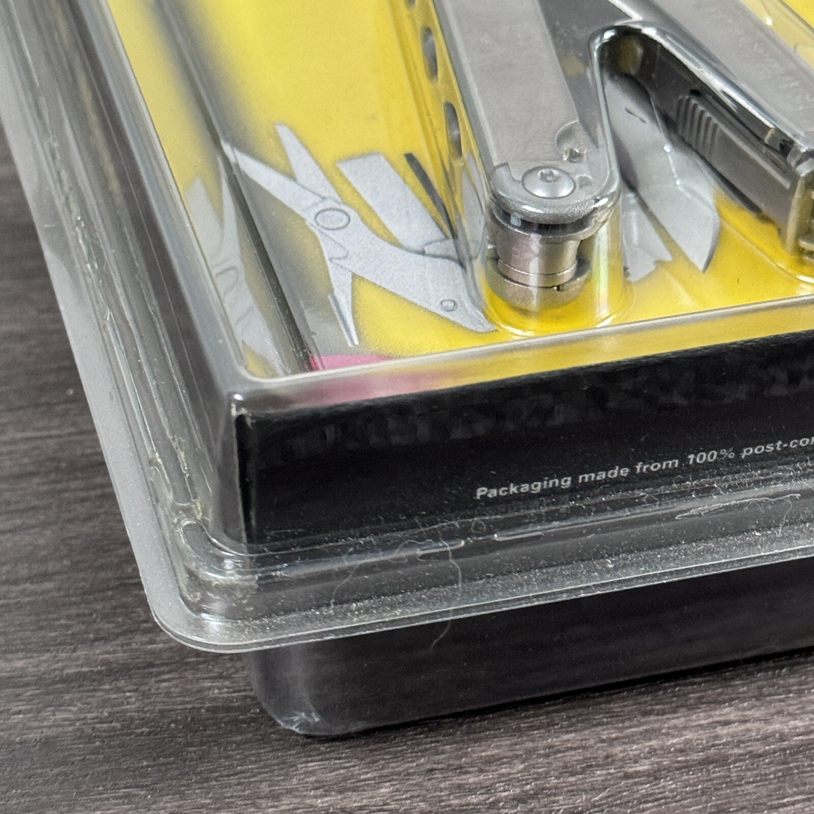 Leatherman New Wave/2nd generation Wave multitool with leather Sheath, sealed.