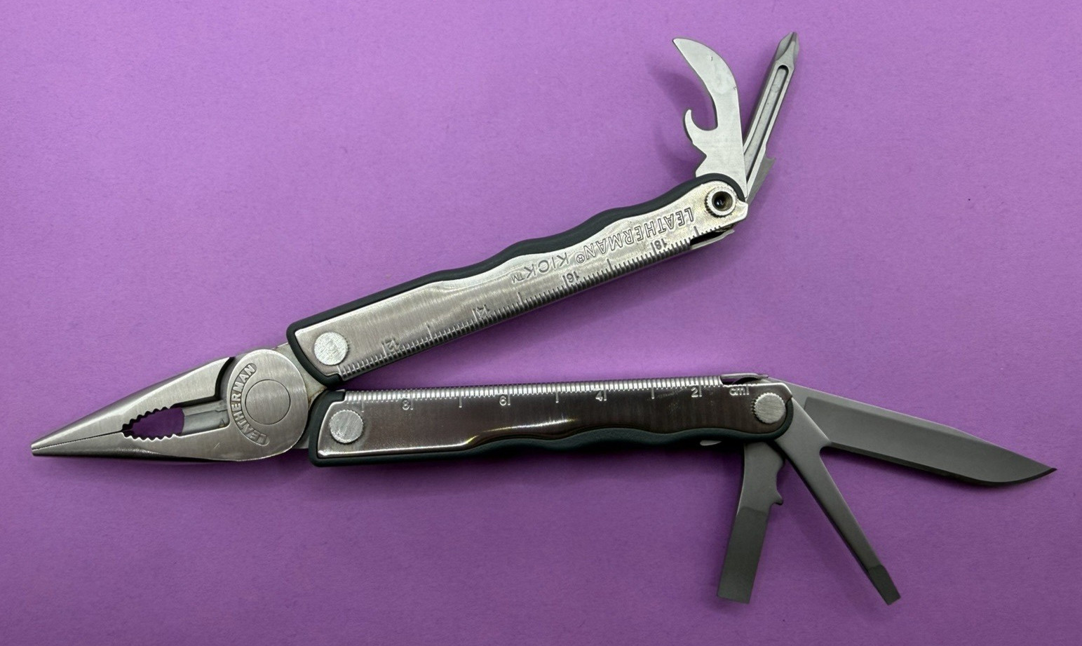 Leatherman Kick Multi-Tool With Nylon Sheath, Knife, Pliers, Retired