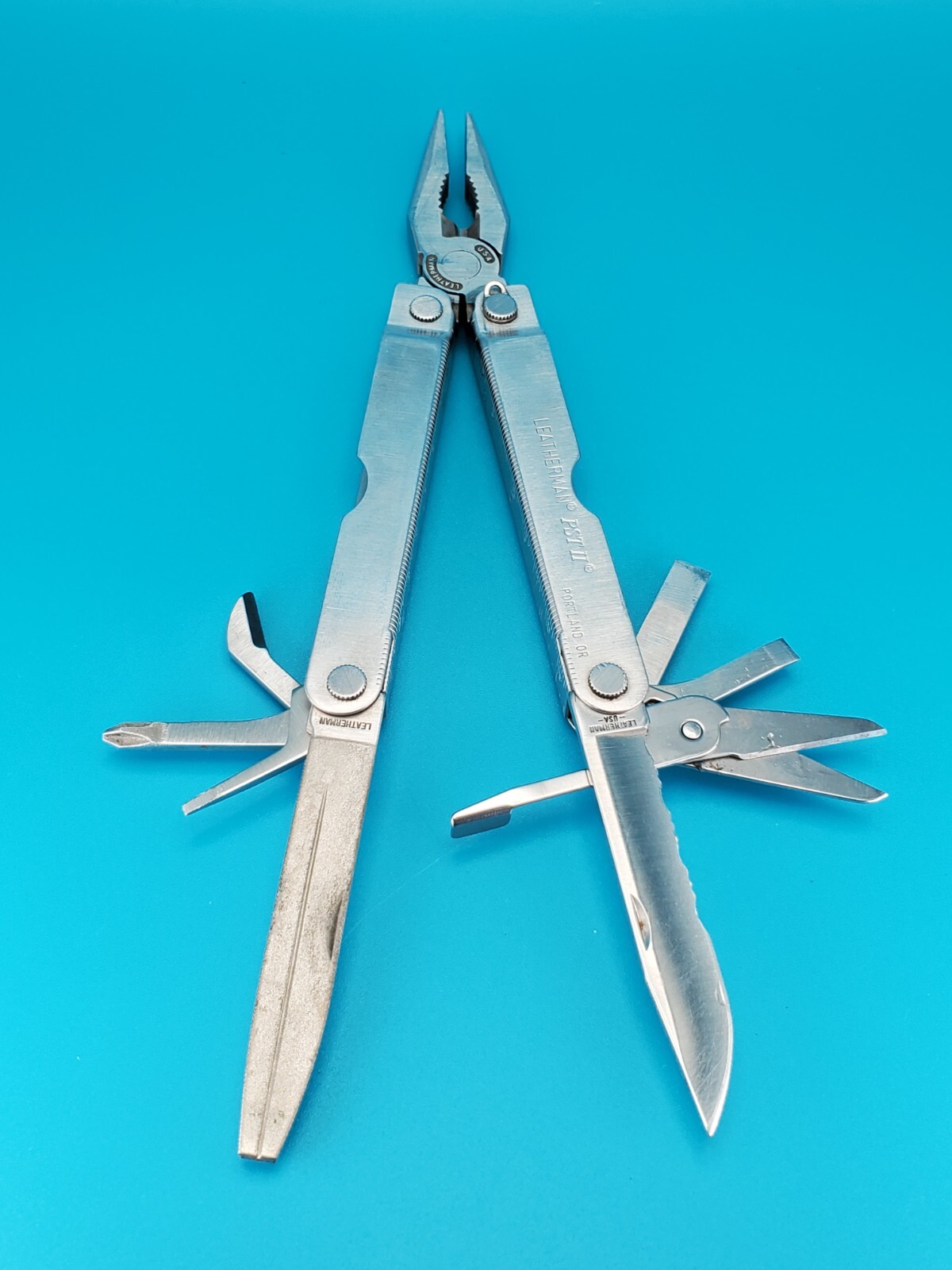 Leatherman PST 2 Multi Tool! 01/01 date stamp! Fast Shipping! With Sheath!