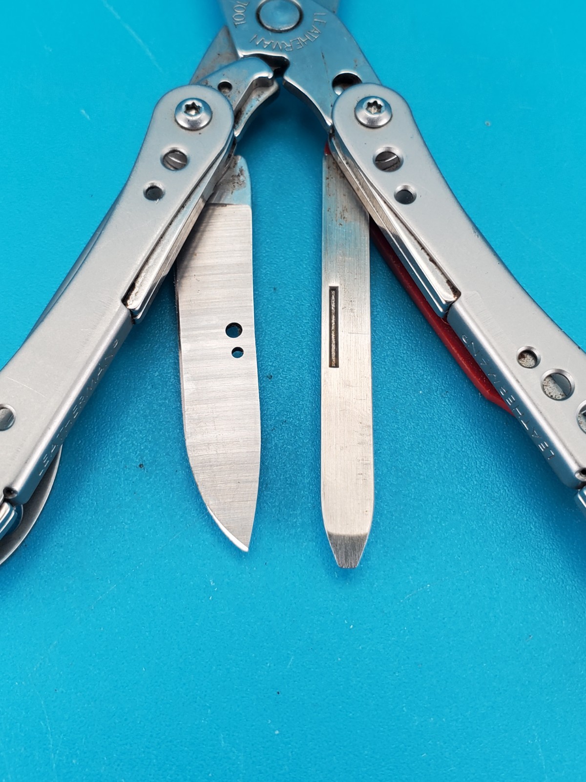 Leatherman Style CS Red Multi-Tool! FAST SHIPPING!