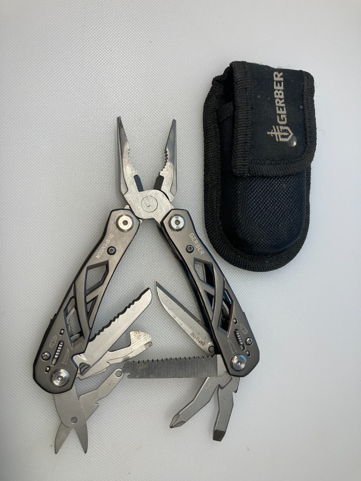 Gerber Suspension Stainless Steel Multi-Tool Airport w/Sheath (A)