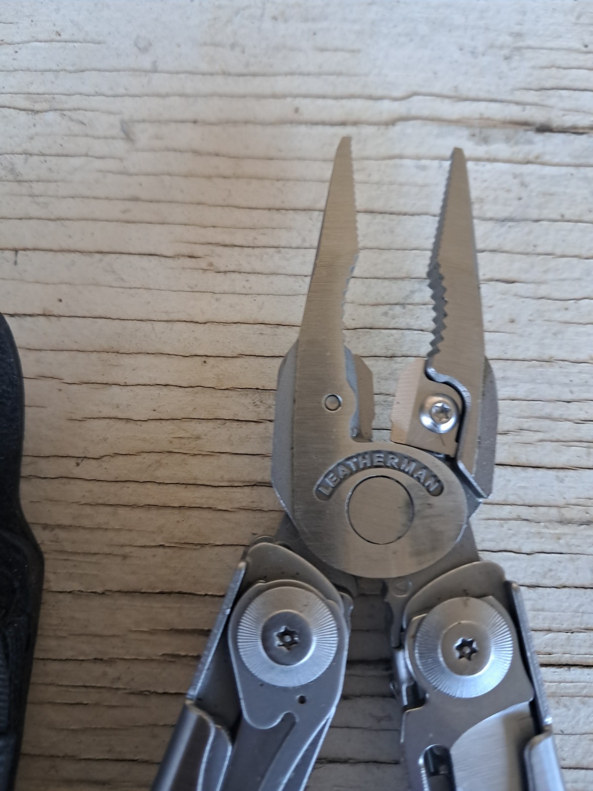 Leatherman Surge Multi Tool