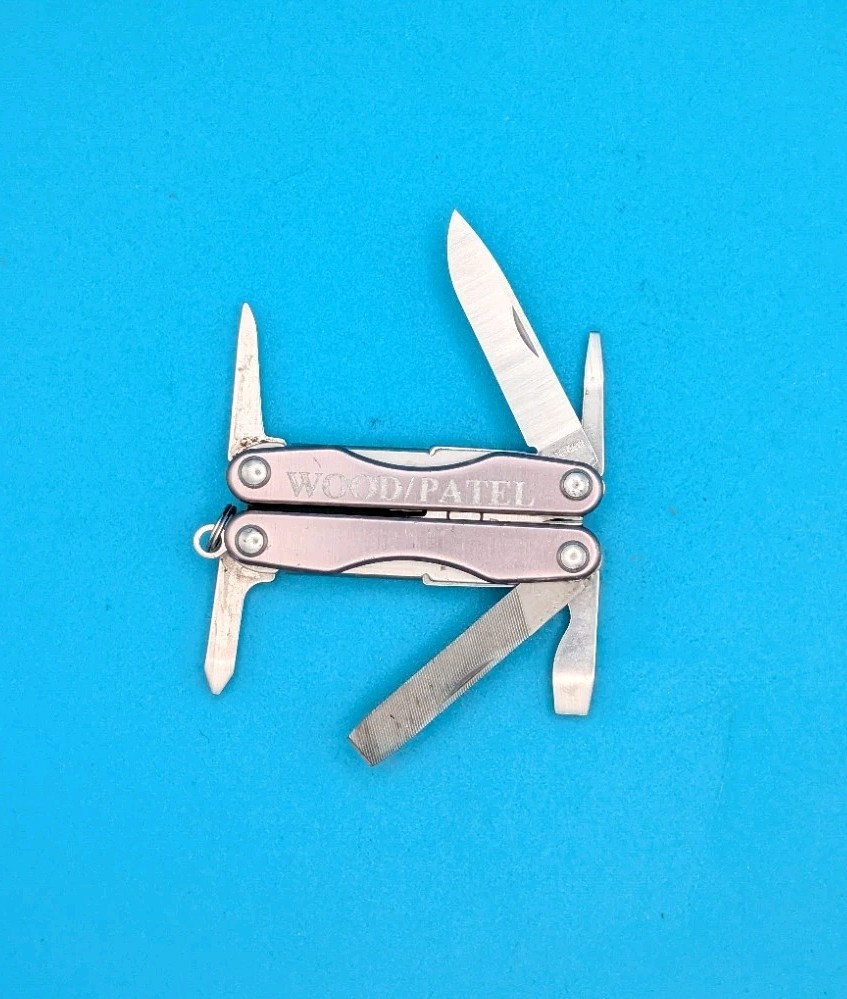 Leatherman Squirt P4 Multi-Tool, Key Ring, Retired, GRAY! *WOOD/PATEL*