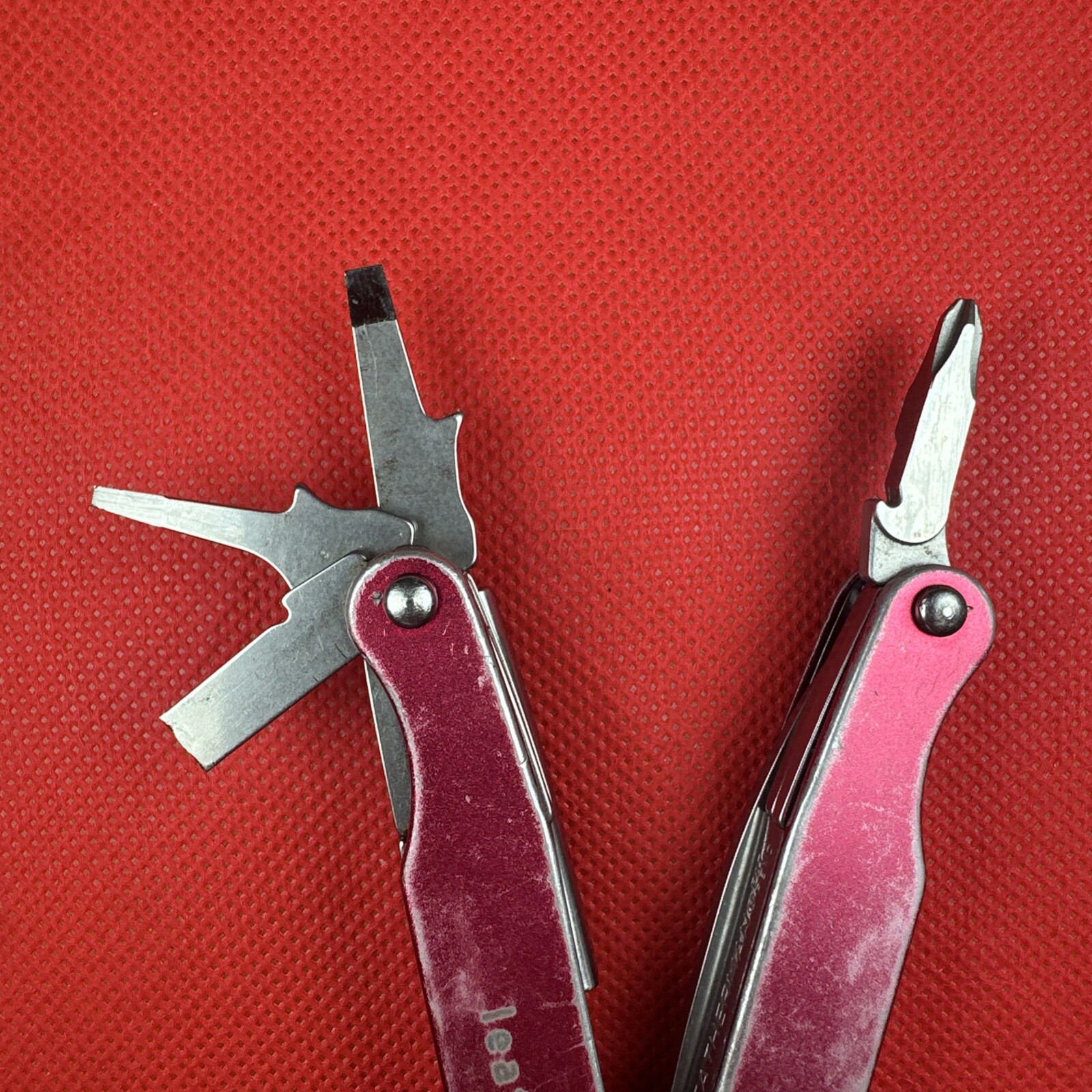 Retired Pat. Pending Gen 1 Red Leatherman Juice C2 Multitool. Great EDC!