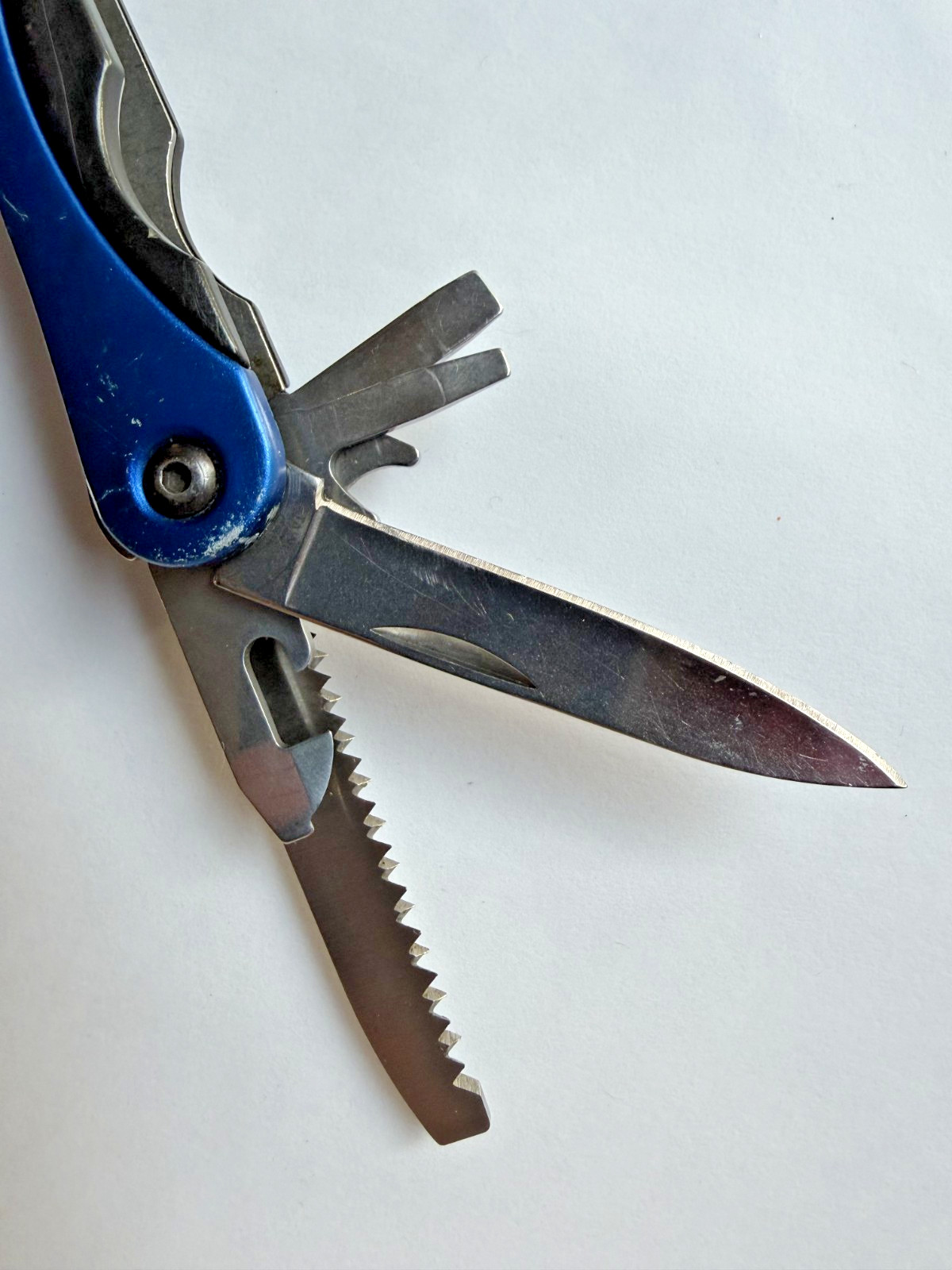 Lot of 3 Husky Multi-Tools, 13 or more tools per each Pocket Tool/Pocket Knife