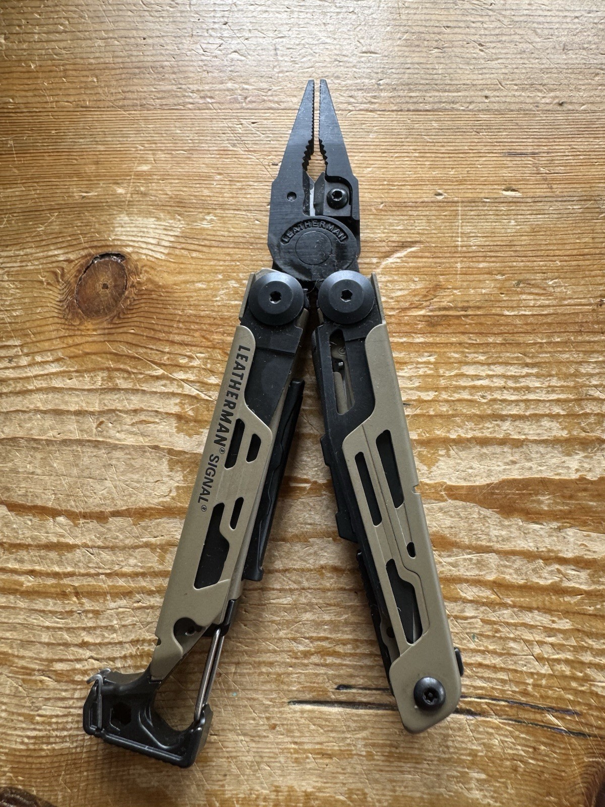Leatherman Signal Multitool Coyote Tan Black Oxide – Factory Replacement NEW