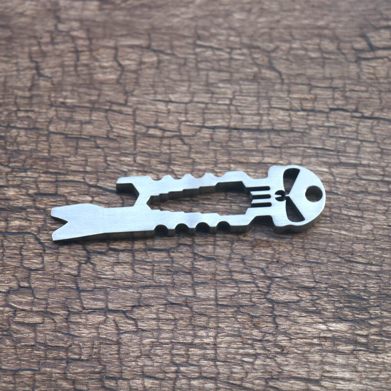 EDC Titanium TC4 Skull Outdoor Crowbar Keychain Tactical Pry Bar Opener Crowbar