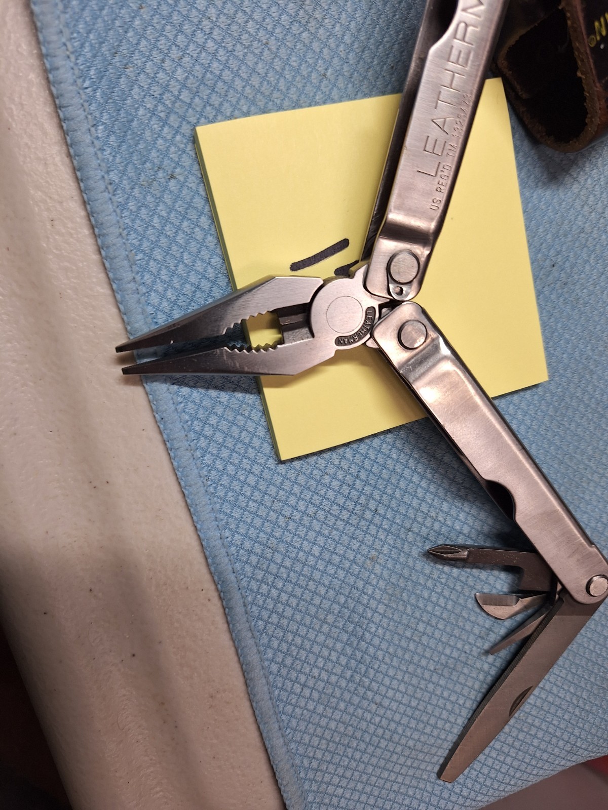1 RARE LEATHERMAN ORIGINAL PST Multi Tool Knife BIG LETTERS RARE Lot 15