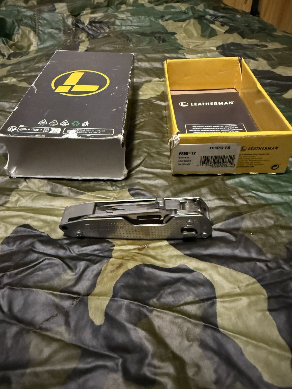 Leatherman FREE T2 Pocket Knife Multi-tool!