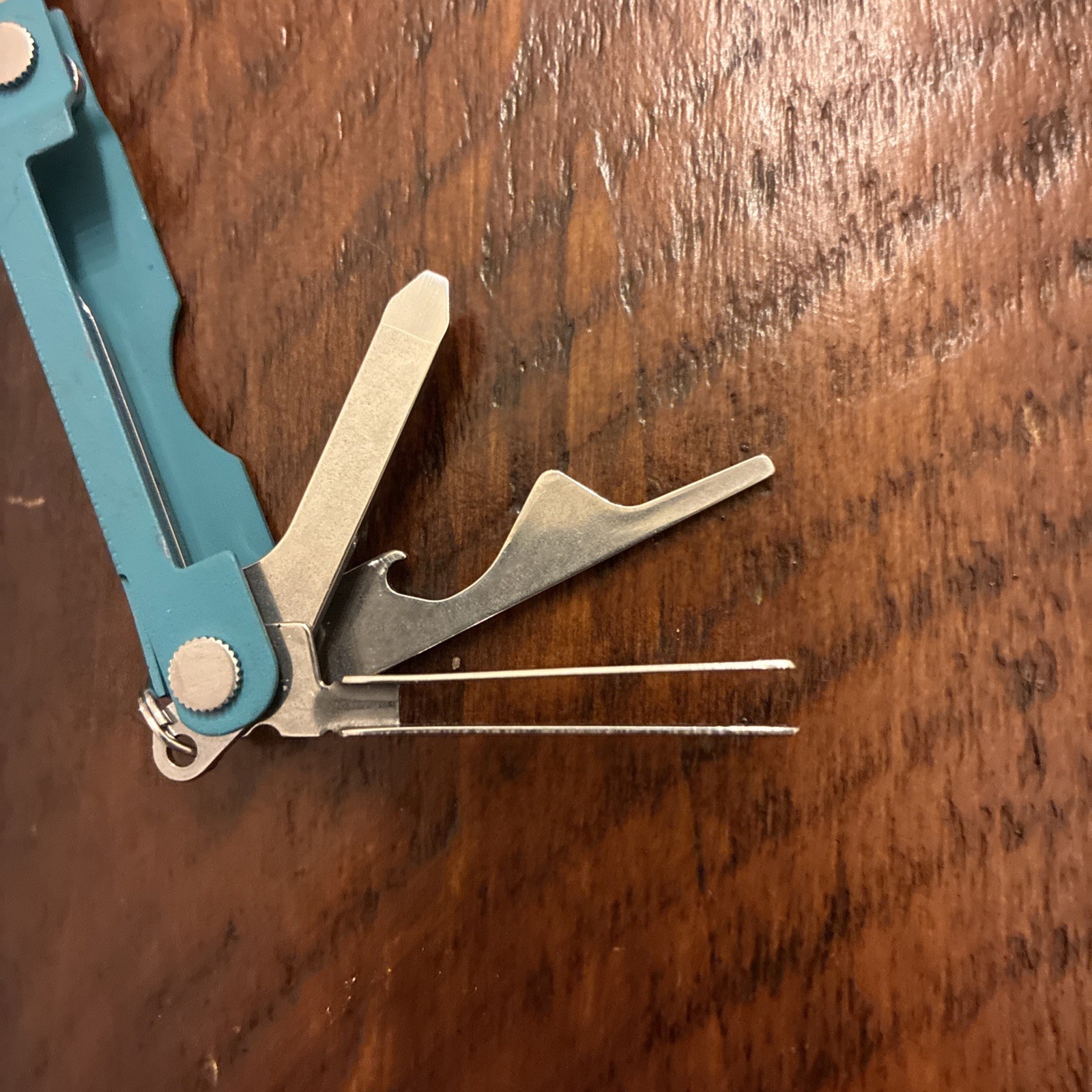 Leatherman Micra Parakeet 10 in 1 Multitool Anodized Aluminum – 06/25