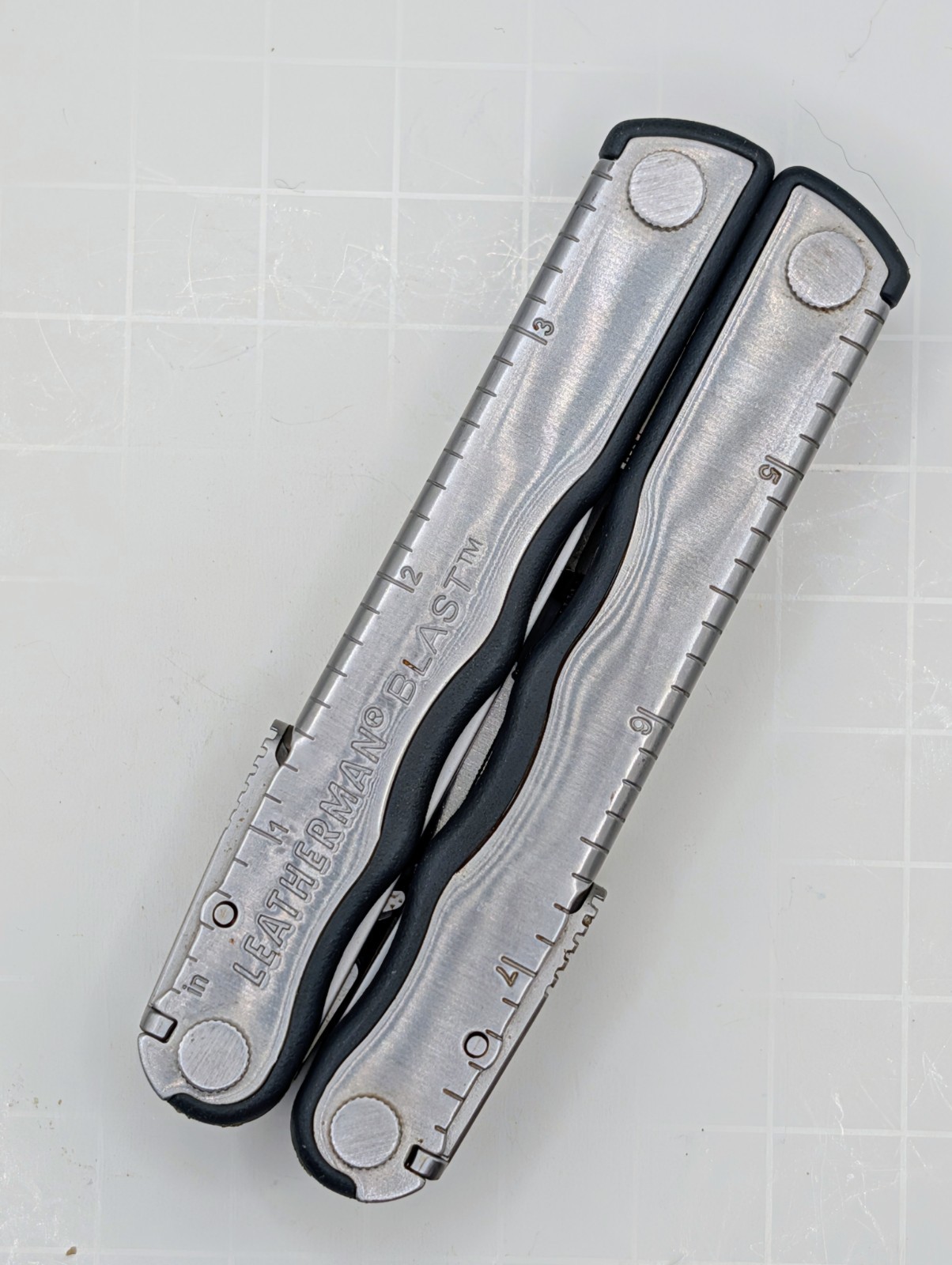 Leatherman BLAST Multi-Tool – Rare & Retired 16-In-1 Multitool Spring Scissors