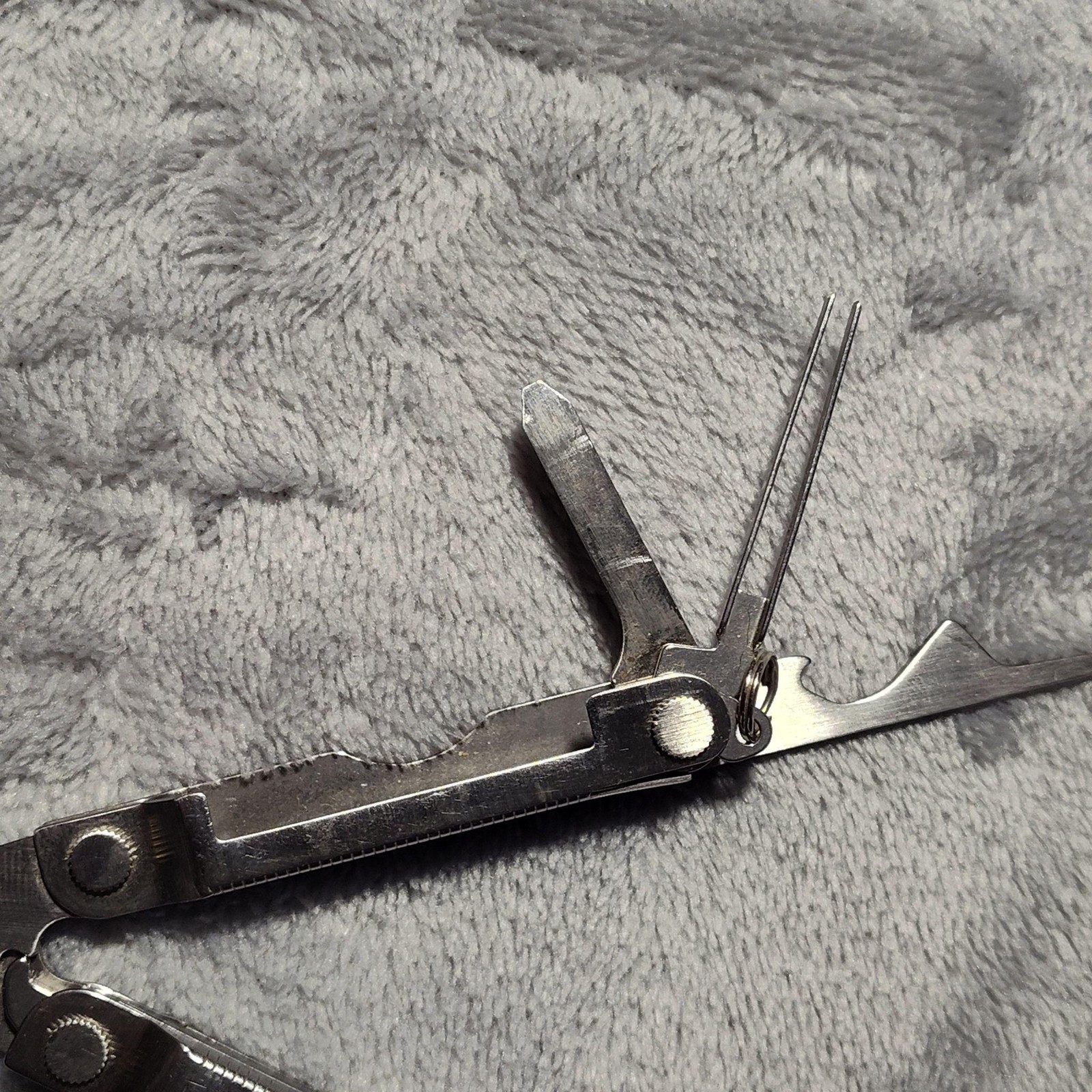 Leatherman PST Micra Multi Tool Set Pliers Knife Scissors W/ Pock-Its Sheath