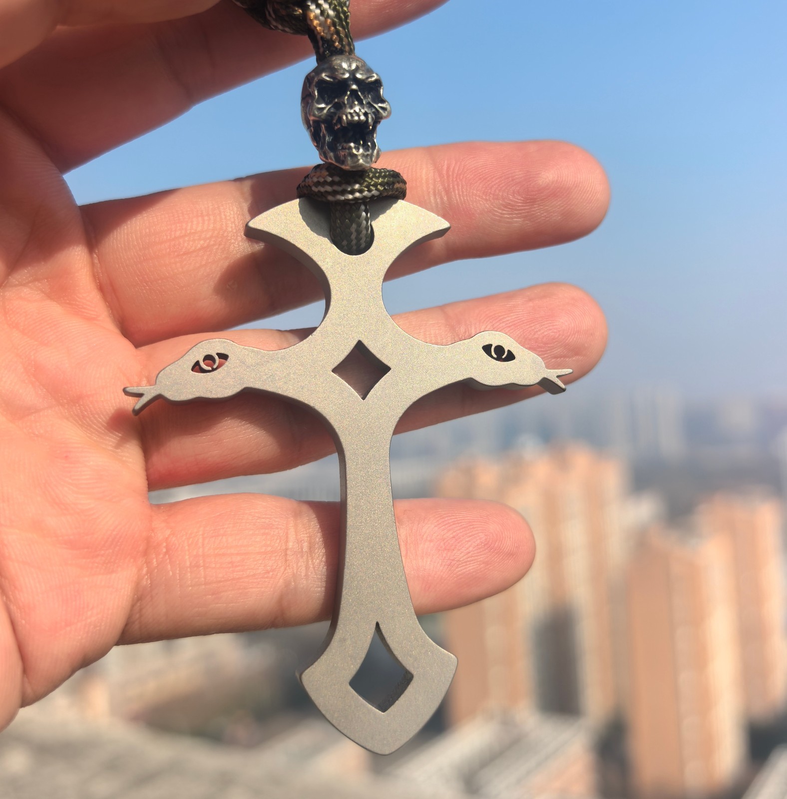 Snake Cross Skull Pendant Titanium Alloy EDC Tool Pendant/Keychain Self-defense