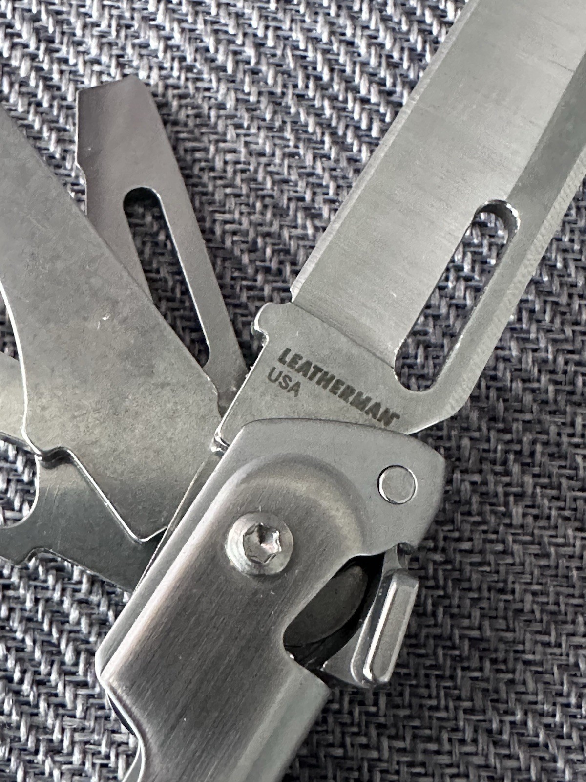 Leatherman Mr. Crunch Garage Edition Batch 001