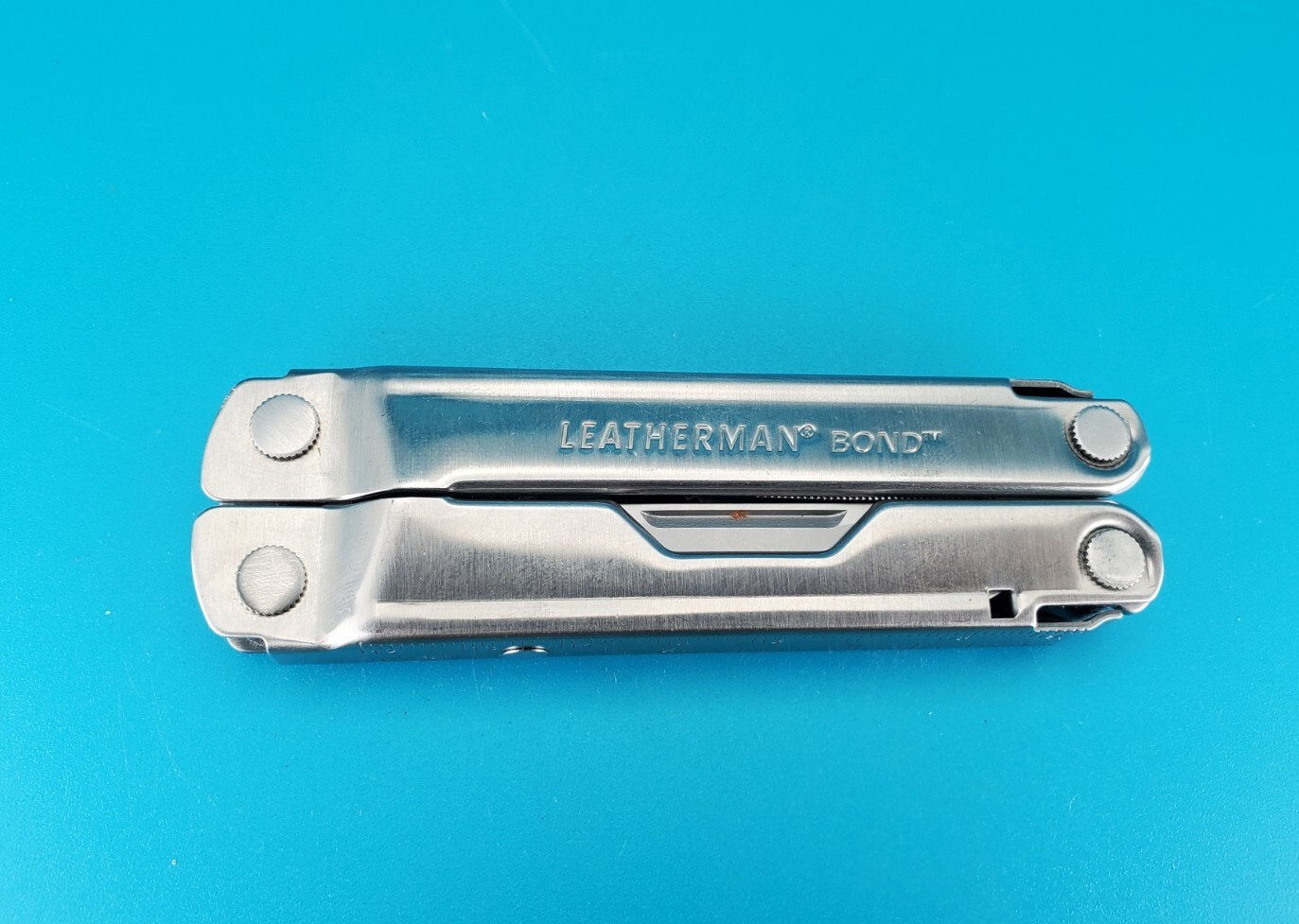 LEATHERMAN Bond Multitool! With Sheath! *FIREFIGHTERSFIRST*
