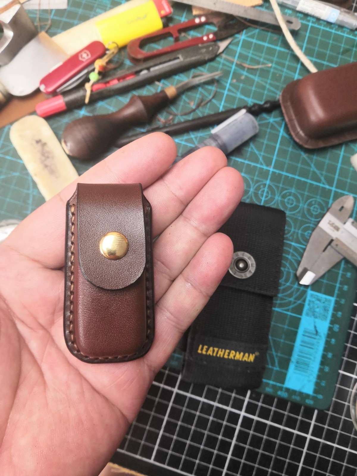 Leather Sheath For Leatherman Squirt PS4-Italian Tuscany Veg-Tanned,Multi-Color