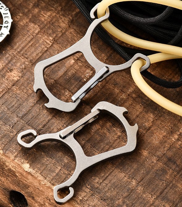 Hot EDC Titanium Alloy Multi Tools Keychain Bottle Opener with Key Ring for Gift
