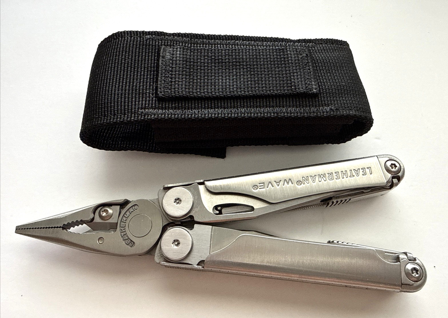 Leatherman Wave Multi-Tool Replaceable Wire Cutters Nylon Sheath USA