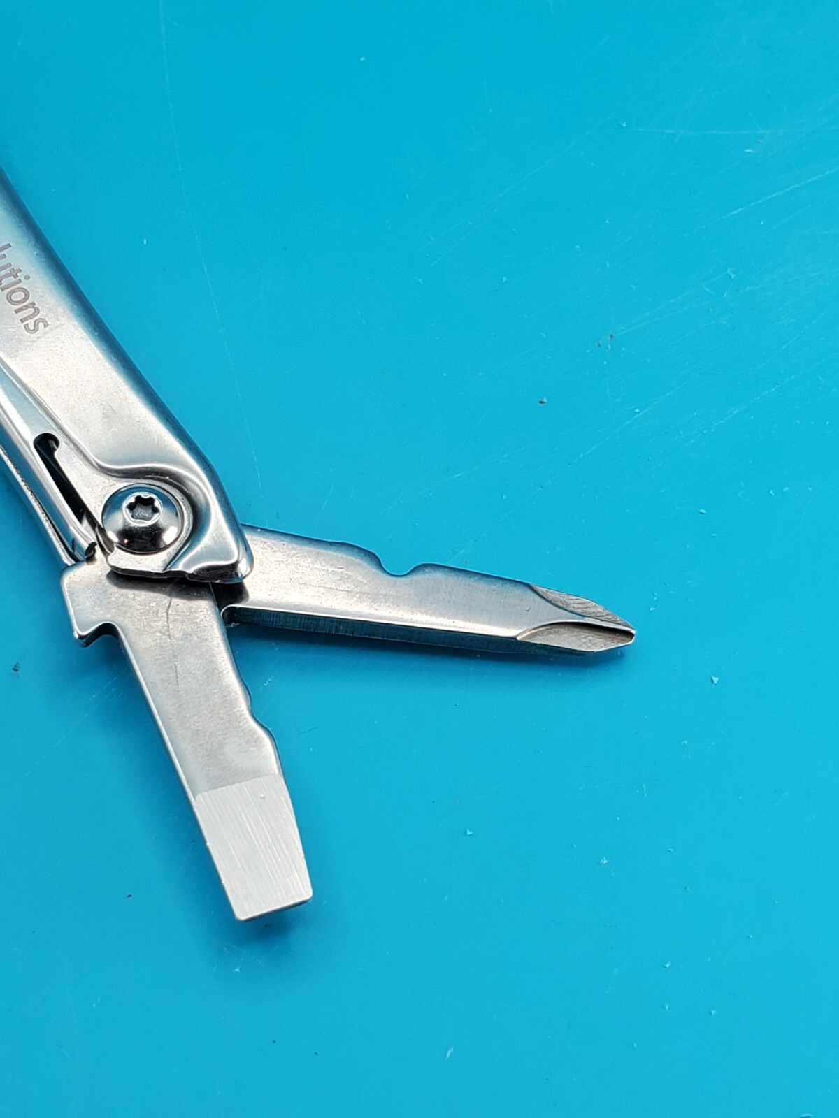 Leatherman Rev 3.8″ Multi-Tool, Stainless! *GENERAC BAY POWER SOLUTIONS*