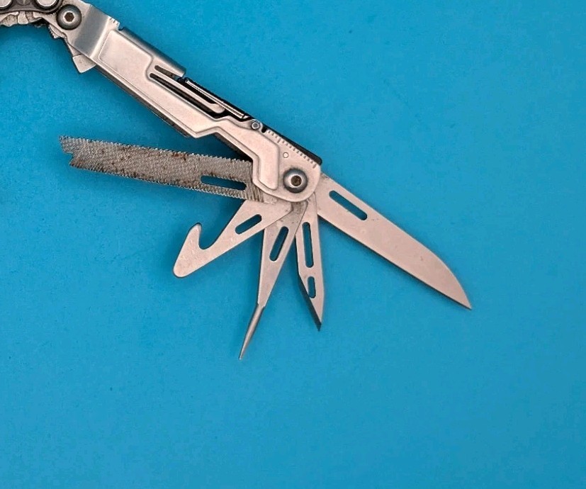 SOG PowerPint Tool Compact Lightweight Silver Multi-Tool!