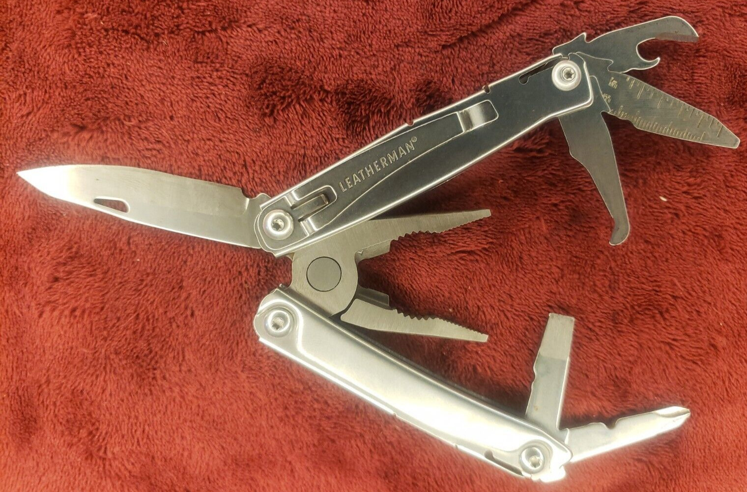 🔪 Leatherman Rev Multi Tool Knife Pliers