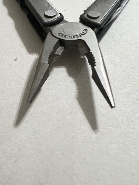 Leatherman Fuse Stainless Steel Multi-Tool with sheath – Great condition