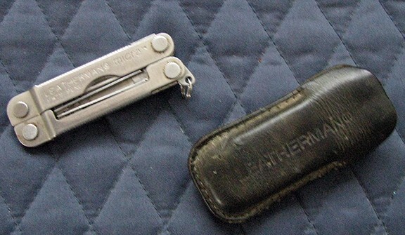 Letherman Multi mini Tool with case.