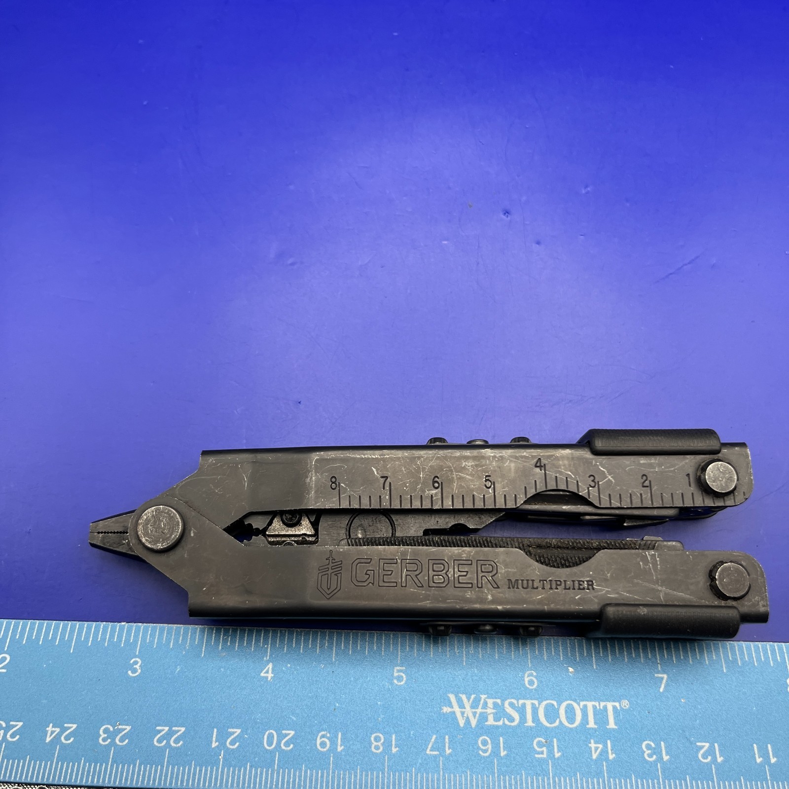 Gerber MP600 Black Oxide Multi-Tool Needle Nose Pliers Carbide Cutters