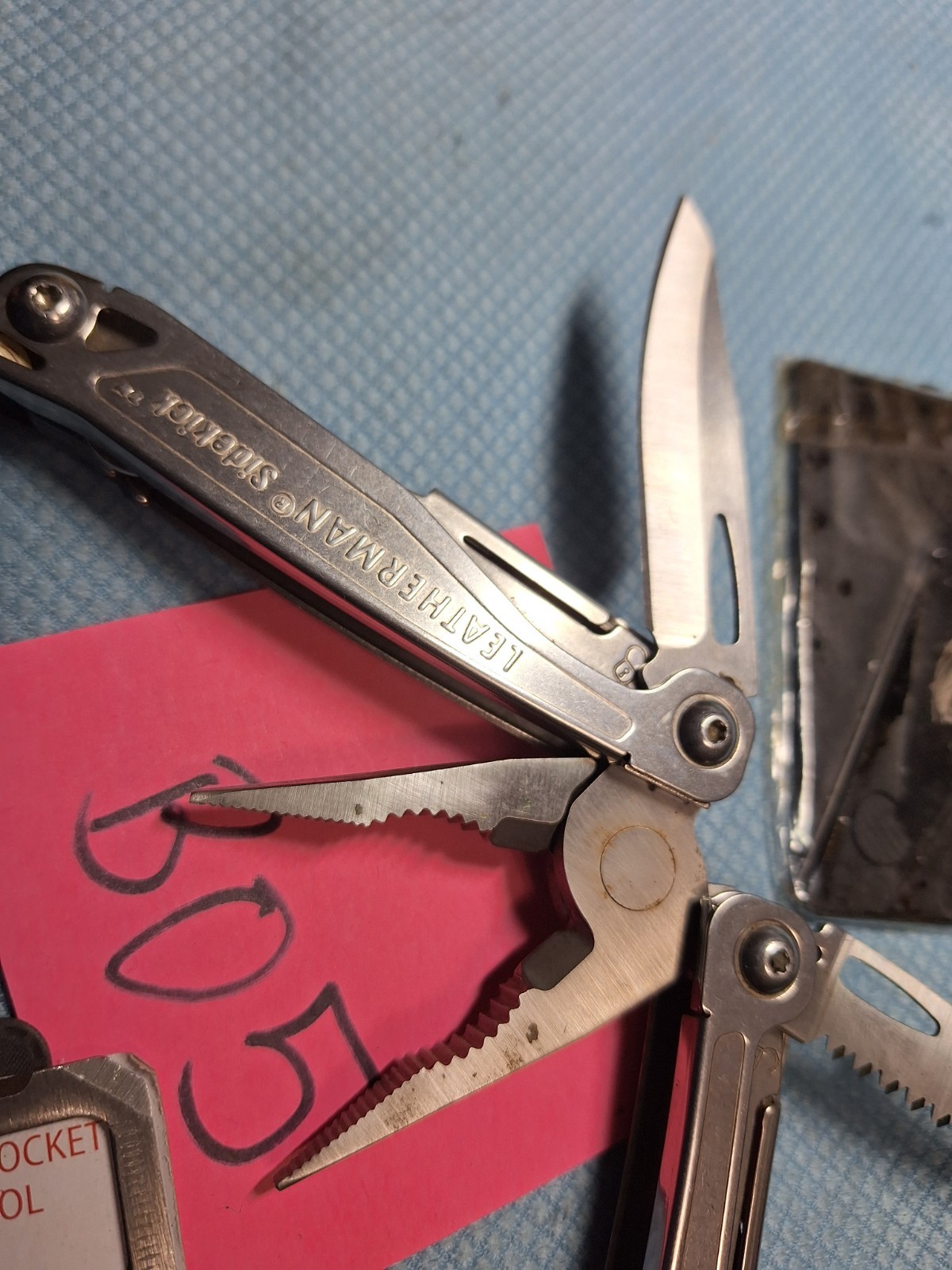 1 Leatherman SIDEKICK Multi Tool Fishing Hunting Camping LOT B05