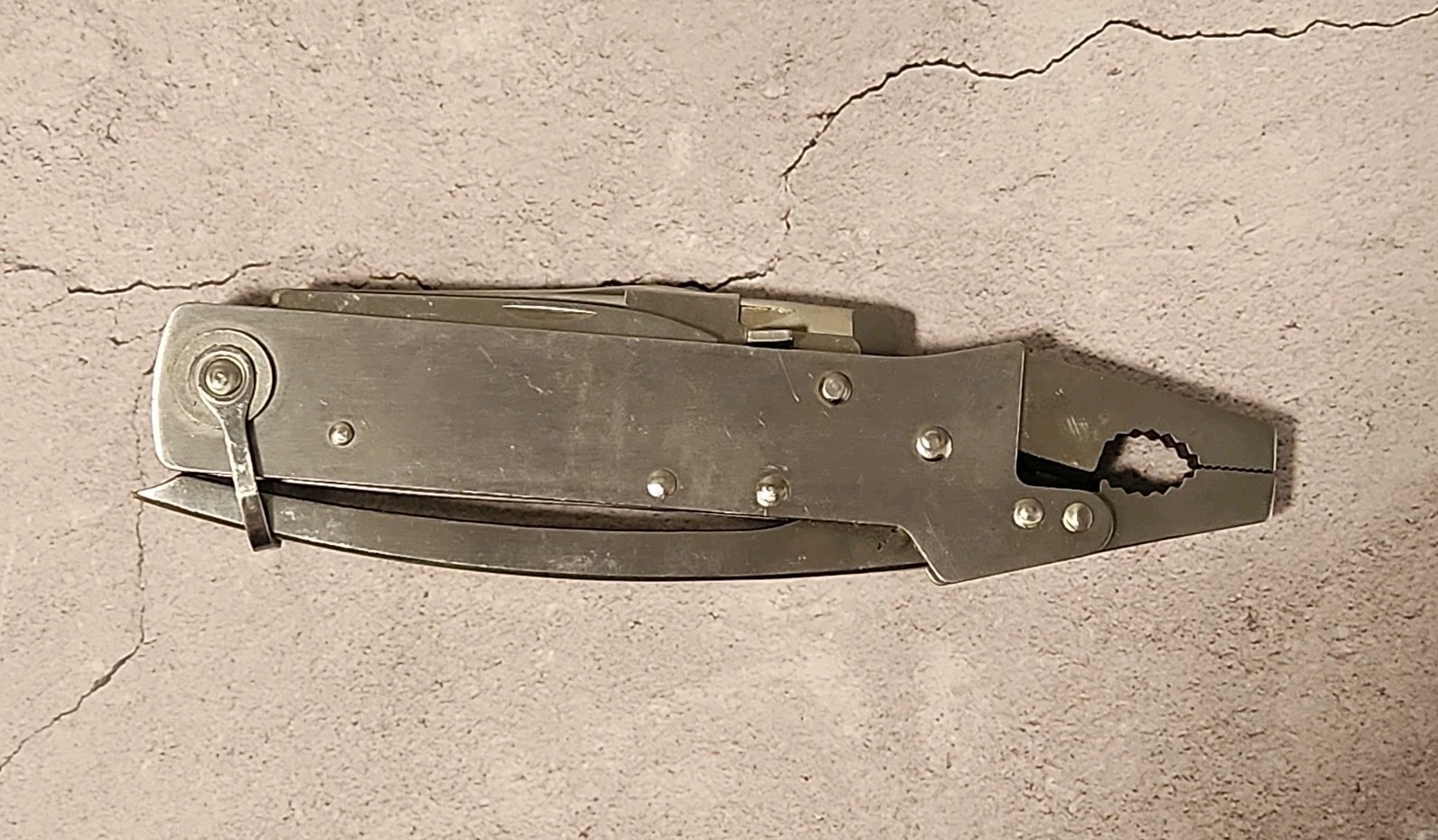 Multi-Tool True Value 13 Tools ALL Stainless Steel w/Sheath MAKE ME AN OFFER
