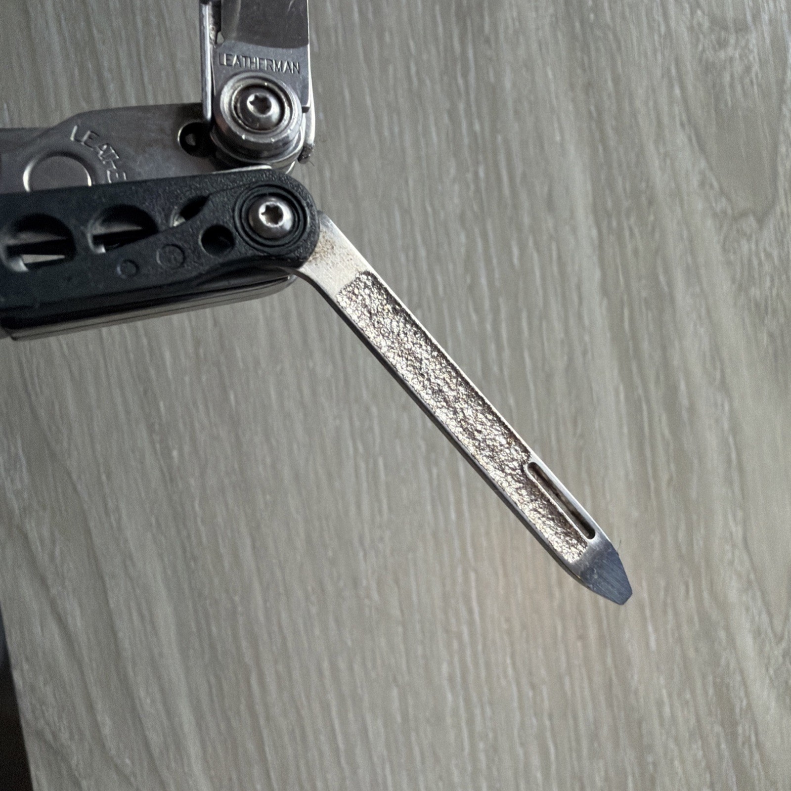 Leatherman STYLE CS Multi Tool Knife File Scissor, Tweezer, Carabiner