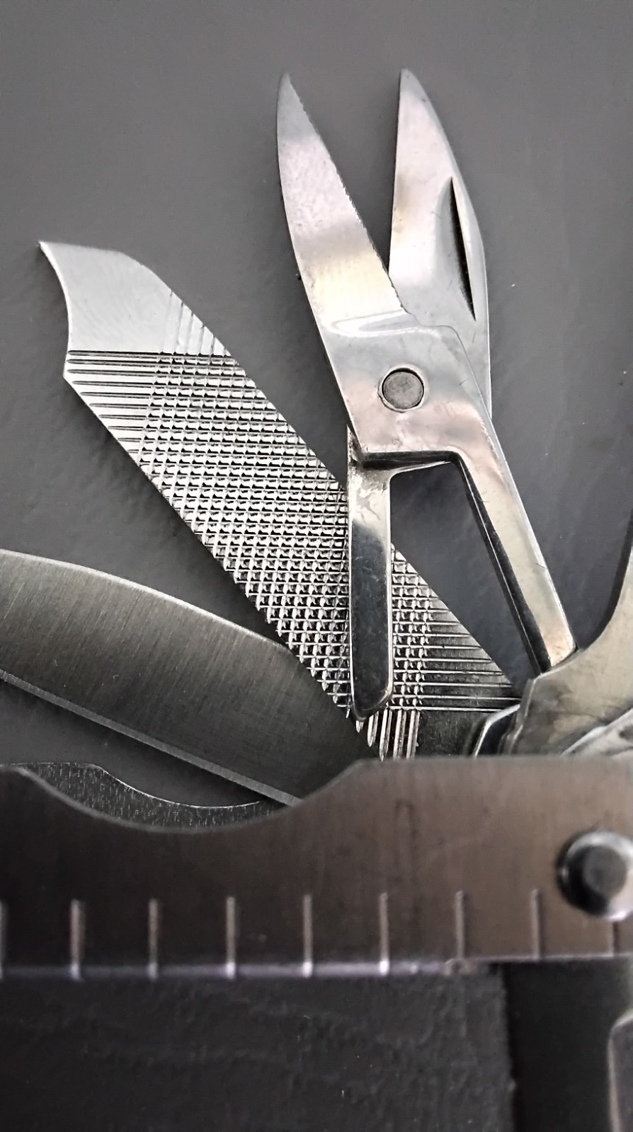 Compact Pocket Size Multi-Too
