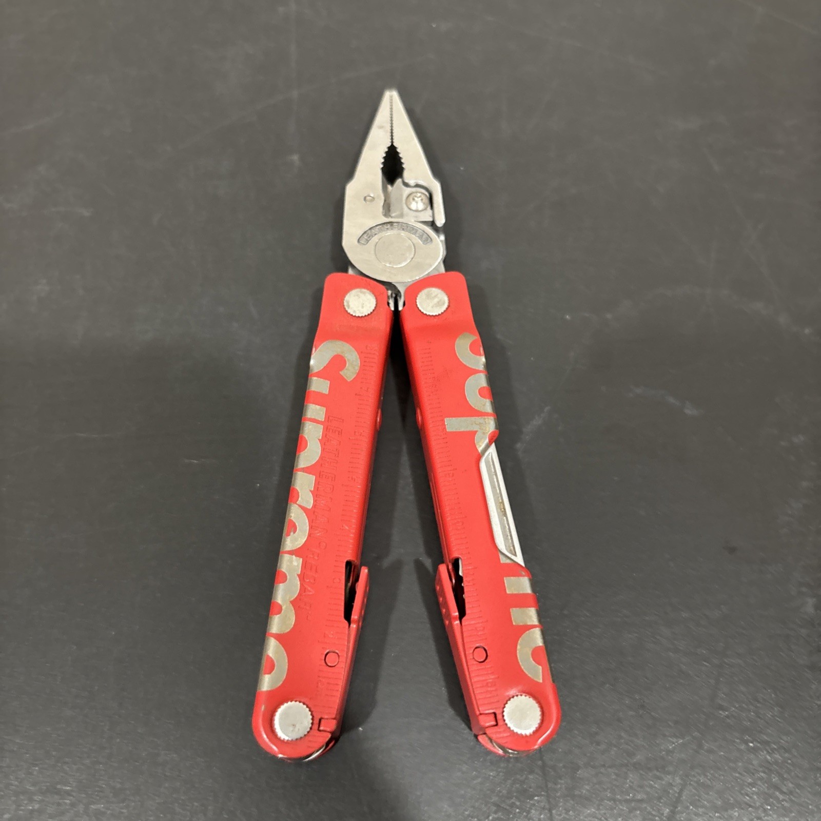 Leatherman Rebar Multi-Tool! LIMITED EDITION SUPREME w/ Case!