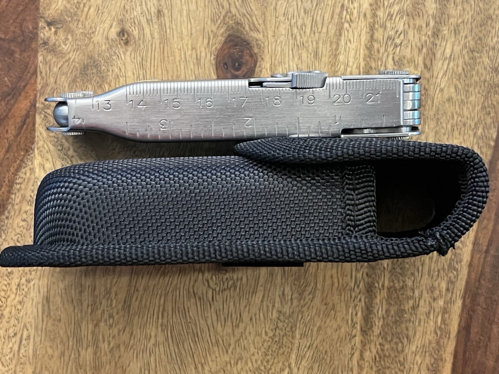 Retired 2005 Leatherman Super Tool 200 Multitool SUPER NICE!!! w/New Sheath