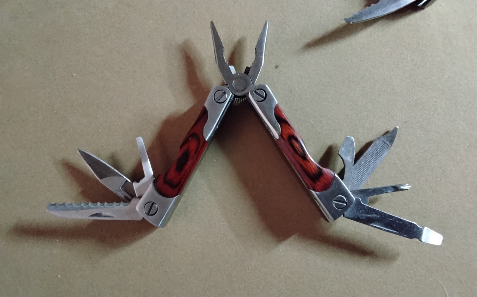 Gerber Solstice Folding Multi-Tool And 4 Other Multi Tools Lot