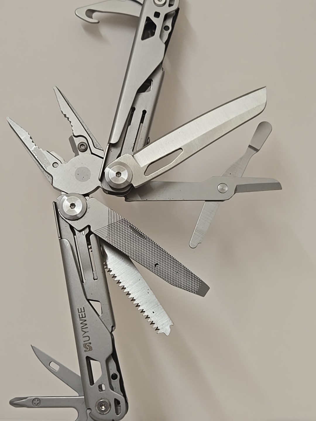NexTool Flagship Captain Multi Tool Locking Mechanism Stainless Handles