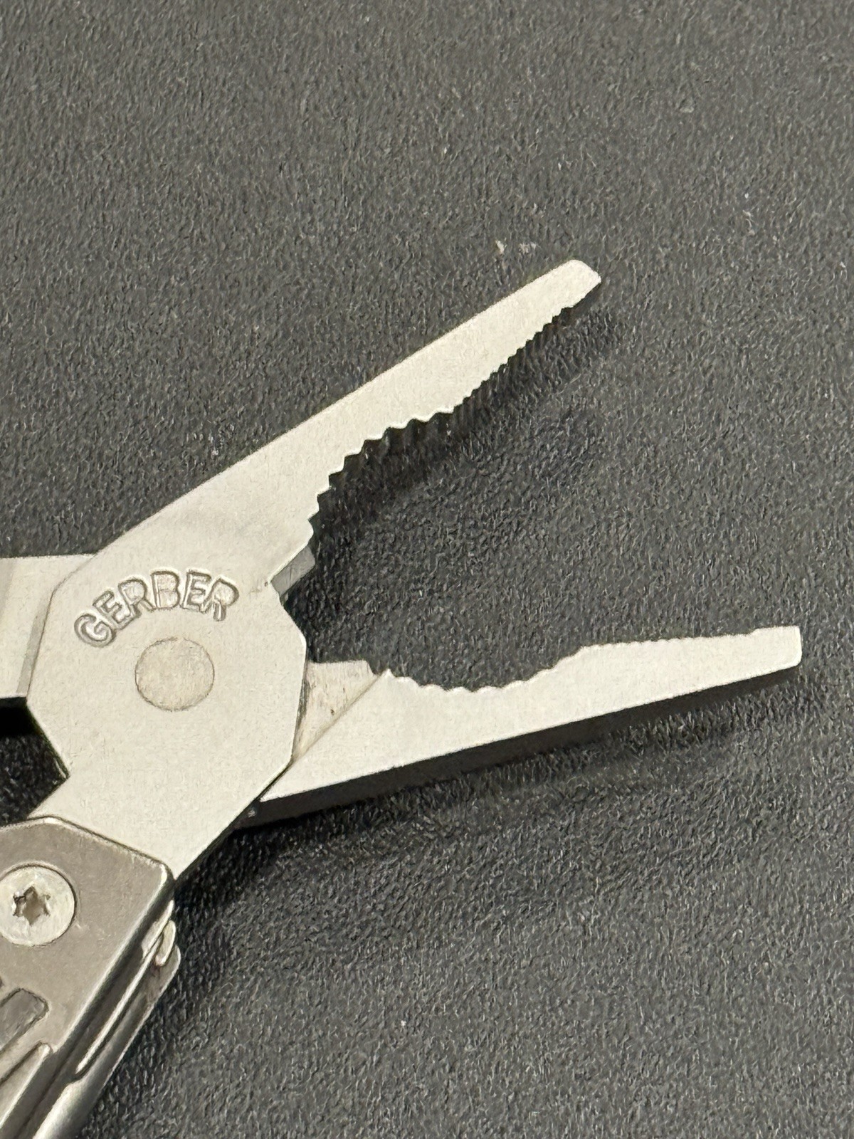 Bear Grylls BG Gerber Mini Suspension BG Multi-Tool TSA Nice Condition