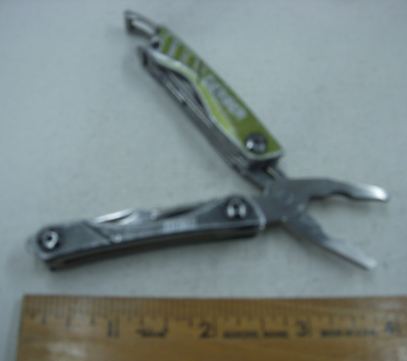Gerber Dime 4660119D1 Green 11 Function Multi Tool