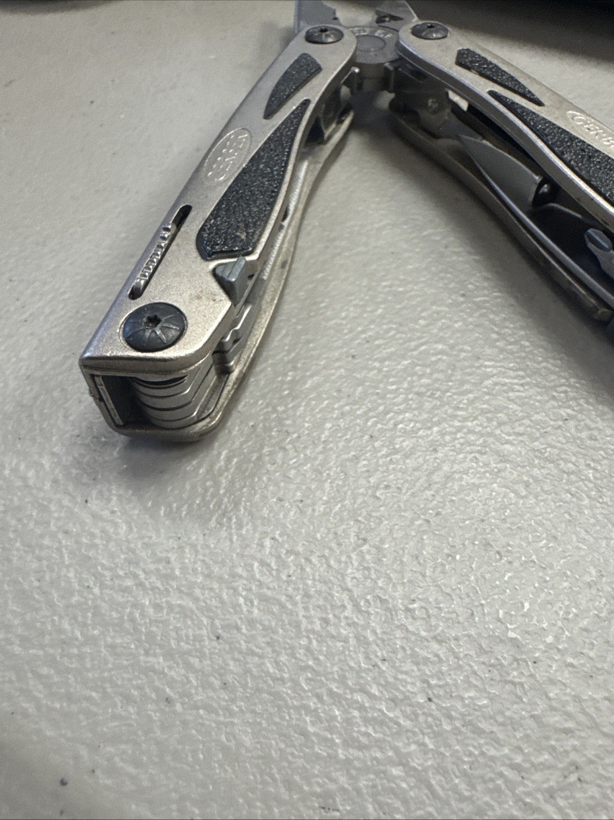 Gerber MP800 Urban Legend Multi-plier Excellent