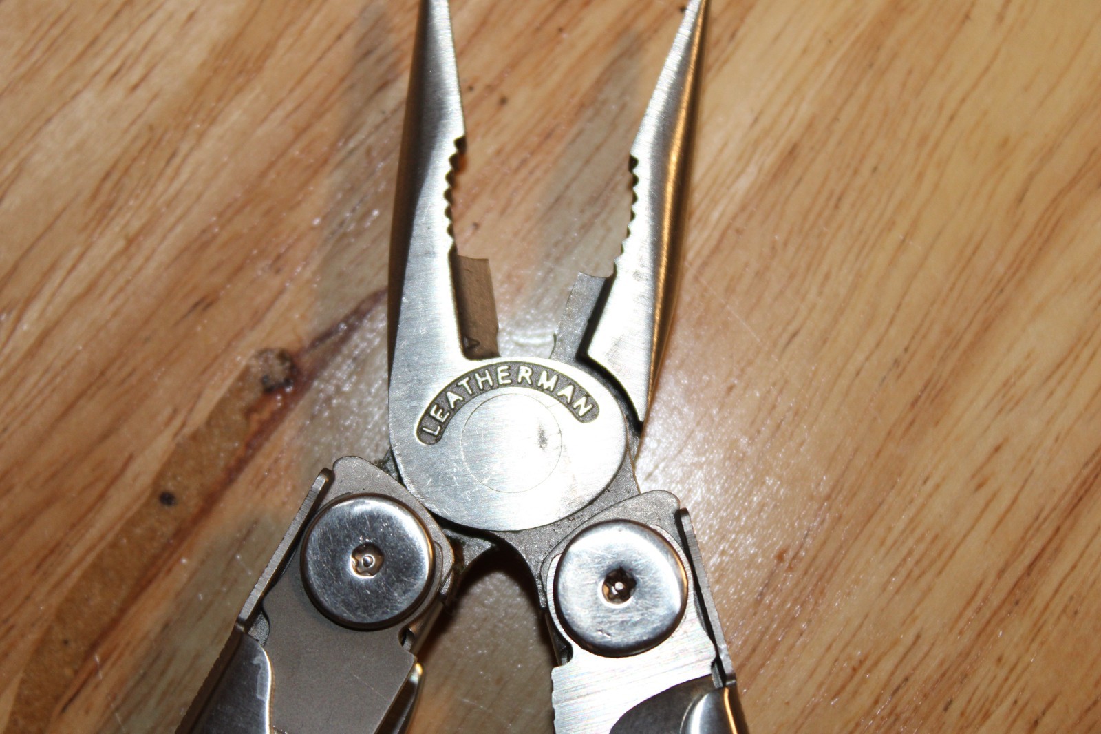 Leatherman Wave Multi-Tool 18-in-1 Stainless Steel w/ Sheath