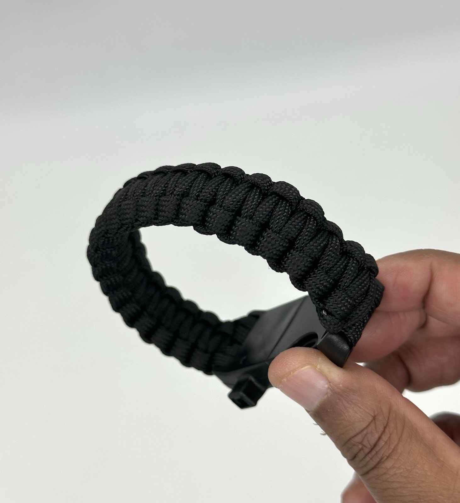 Men’s Tactical Survival Paracord Bracelet For Emergency Set Of 2