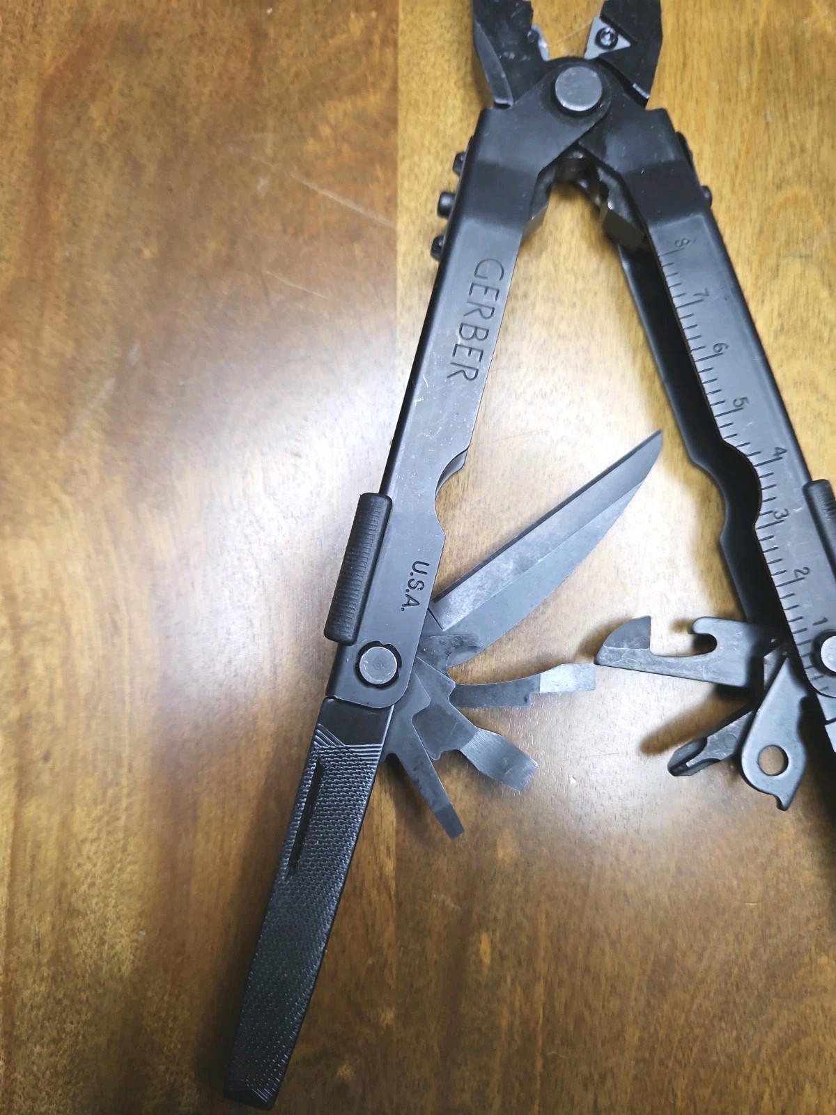 Gerber MP600 Multi-Tool, Blunt Nose Pliers, Carbide Cutters, Black Military EDC
