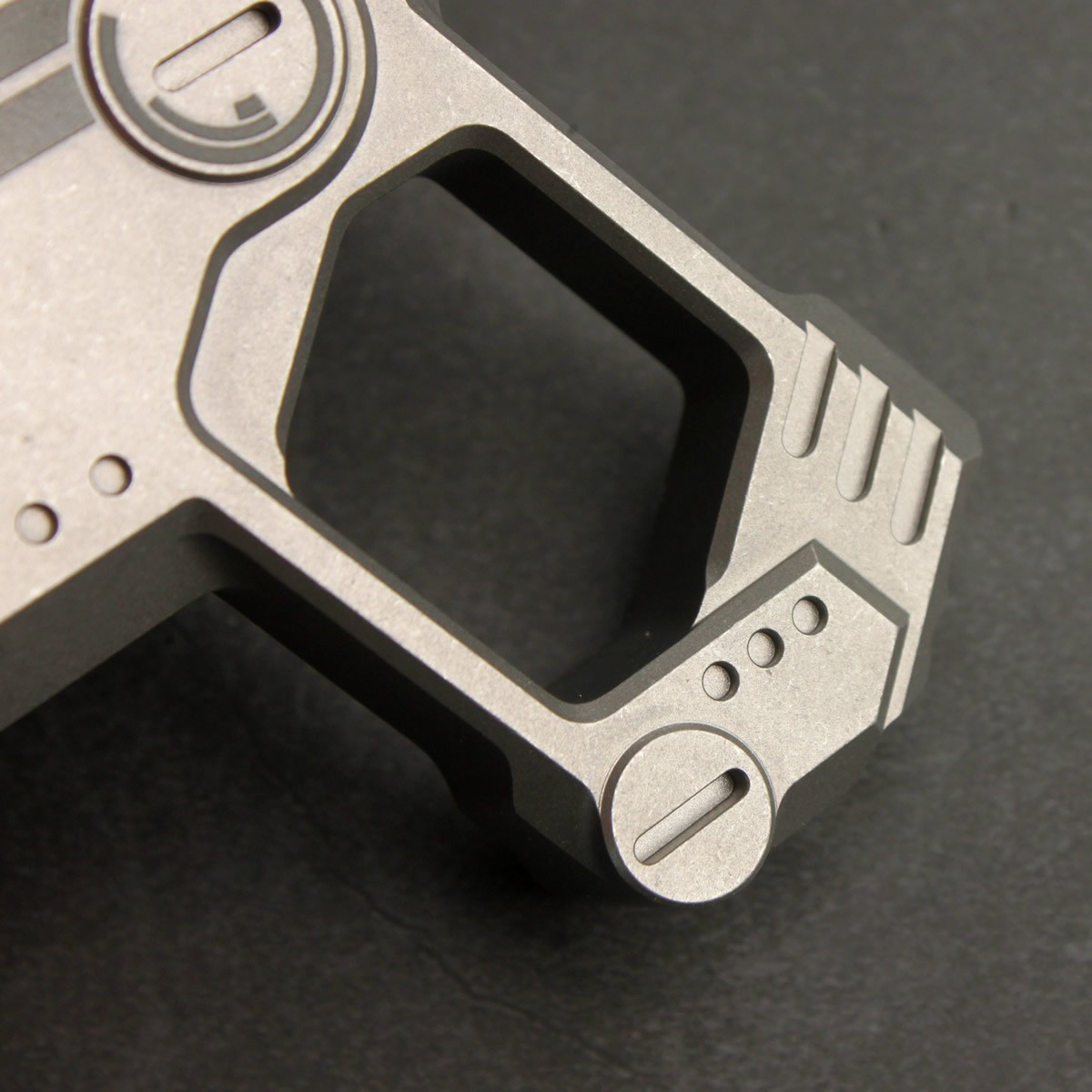 TC4 Titanium Hand Pieces EDC TOOLs Pocket Tool Keychain Break Window