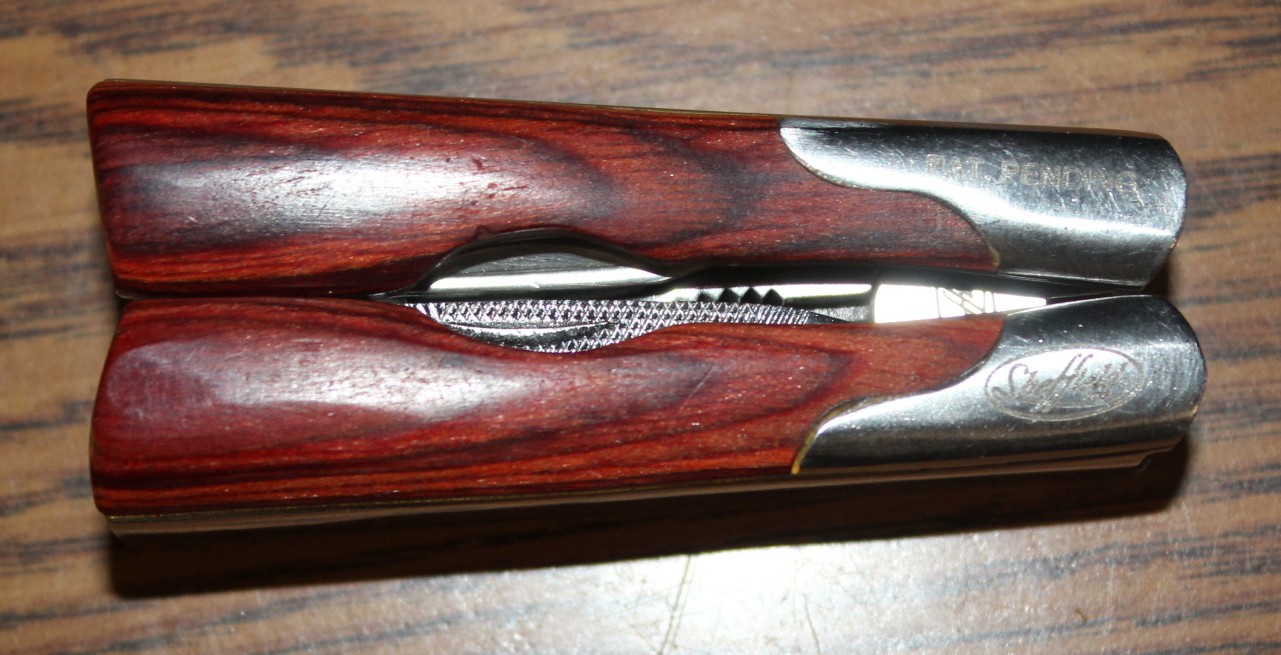 Sheffield 9 In 1 Wood Grain Handle Multi Tool Knife 9 In 1 Made By Sheffield
