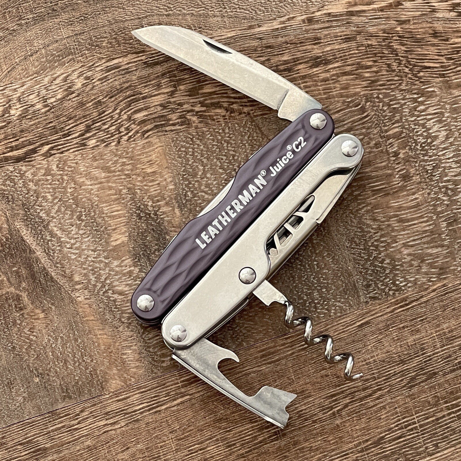 Leatherman Juice C2 Granite Grey multitool w/premium nylon sheath. Discontinued