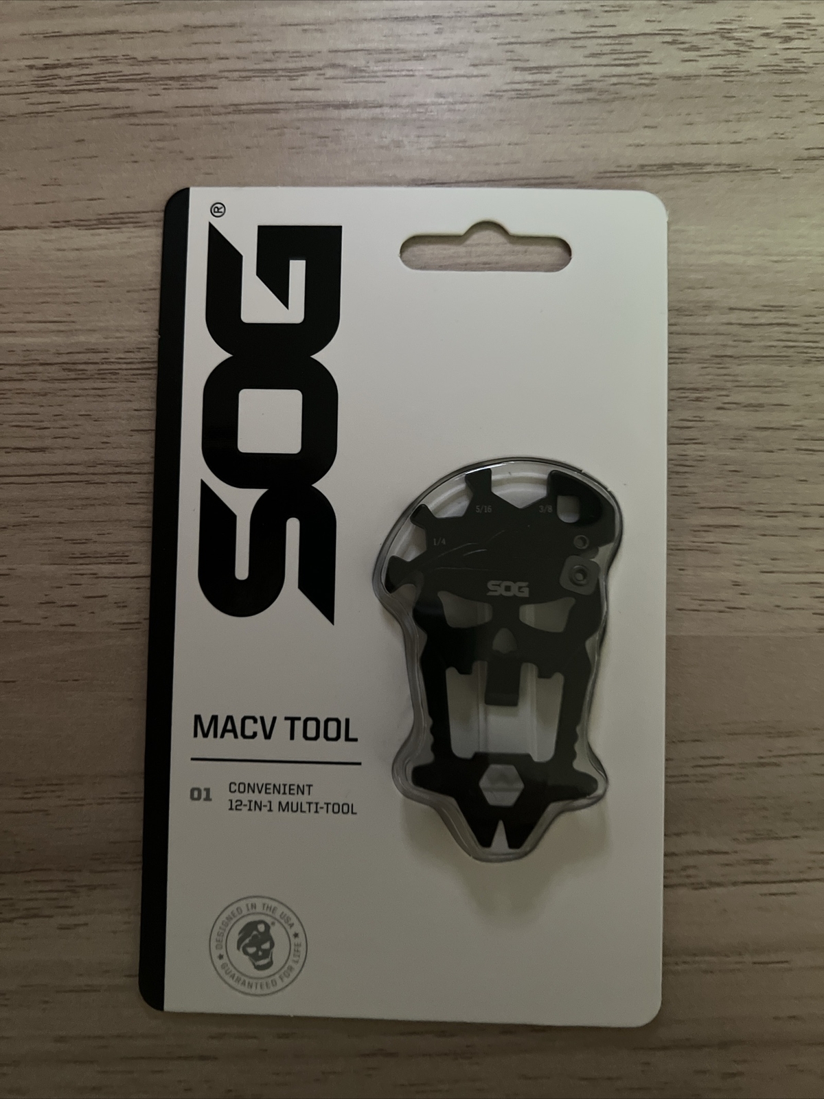 SOG MacV Tool SM1001 – Hardcased Black, 12 Tools in One. New In Packaging.
