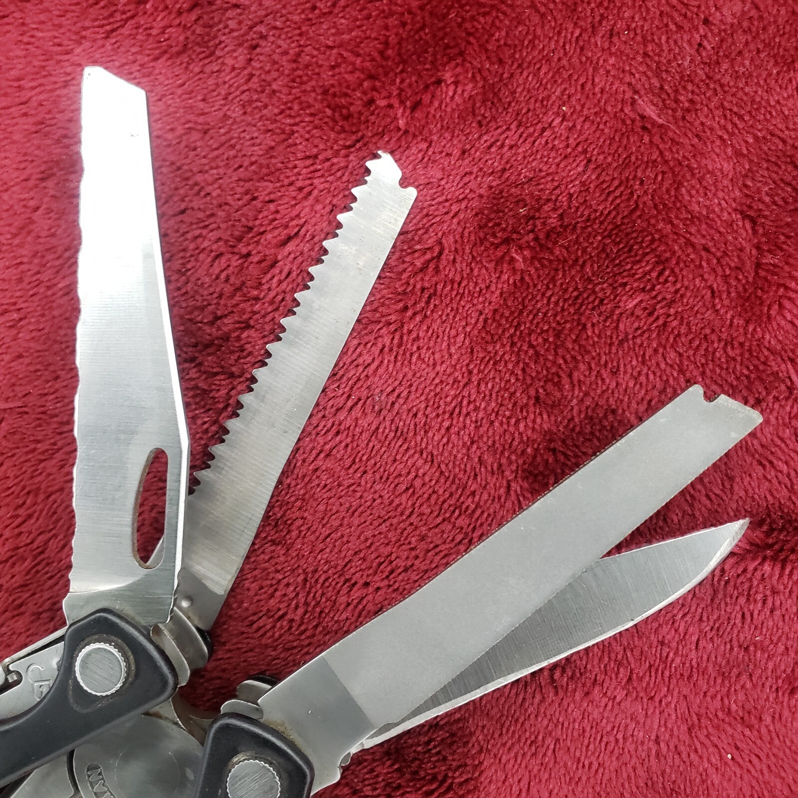 Leatherman Charge AL Multitool with Leather Sheath- Discontinued/Retired