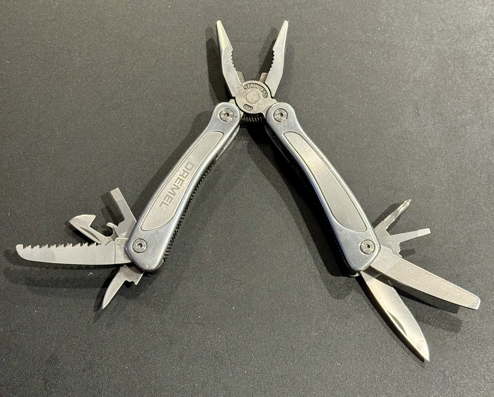 DREMEL MULTI-PLIERS TOOL Stainless Steel. Nice Condition Rare Find!