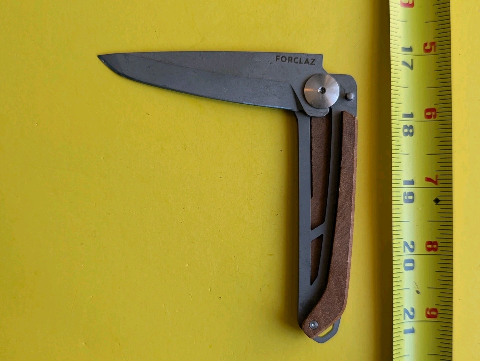 DECATHLON FORCLAZ POCKET KNIFE LIGHT WEIGHT PLAIN EDGE WOODEN FRAME