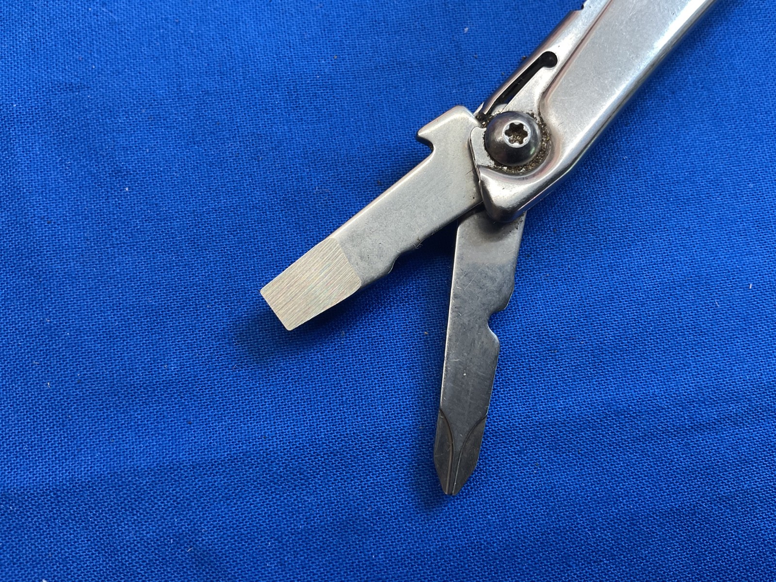 Leatherman Rev Multi-Tool Knife Plier 2020 Date Code